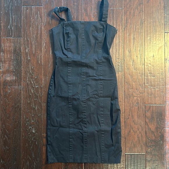 Banana Republic Dresses & Skirts - Banana Republic Solid Square Neck Dress Black 8